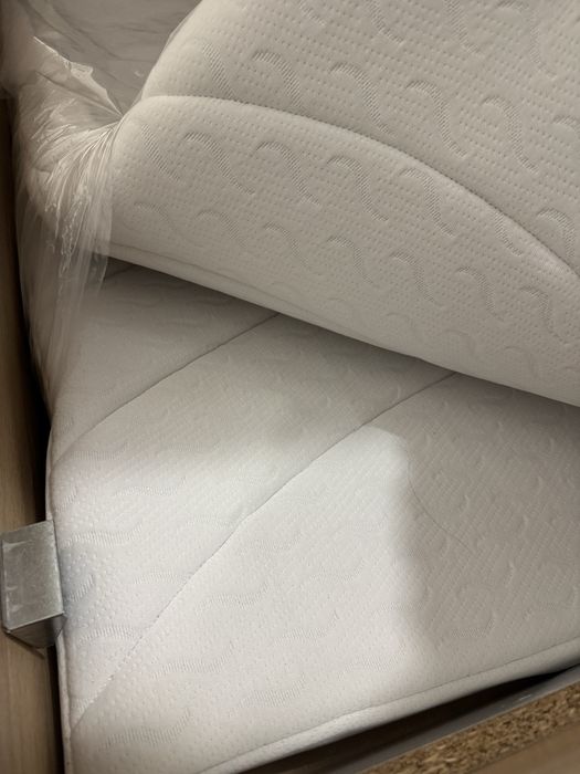 Чисто нов топ матрак Jysk 160x200x8см