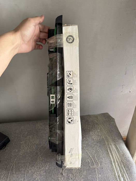 Кронштейн для телевизора