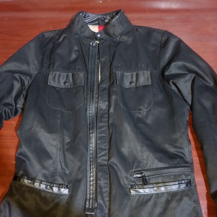 Kurtka pidjak sotiladi