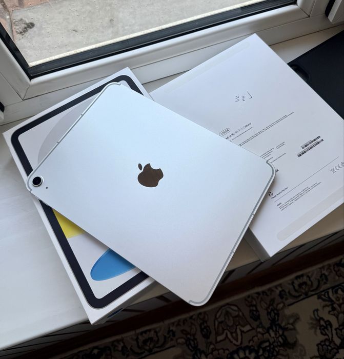 iPad A16 Silver 128GB +Cellular