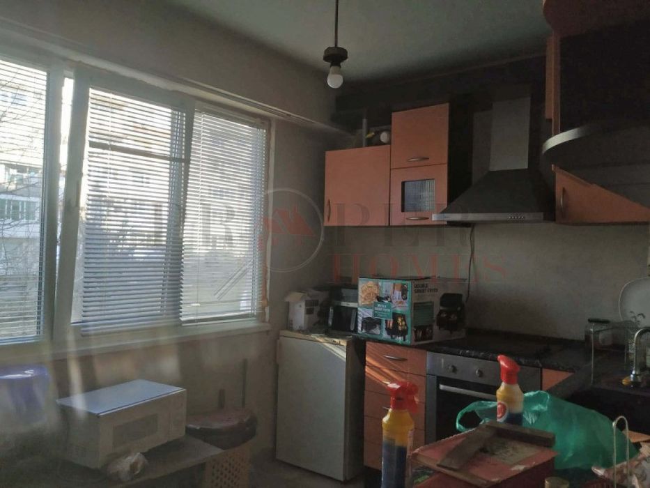 Продава се Тристаен апартамент в Велико Търново, Бузлуджа - 78 кв.м за 1257 €/кв.м - Снимка #2