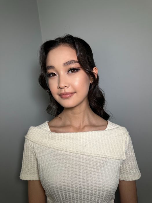 Макияж / прическа