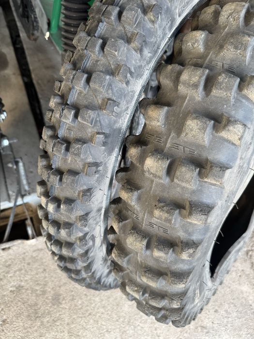 Покрышки эндуро перед, зад