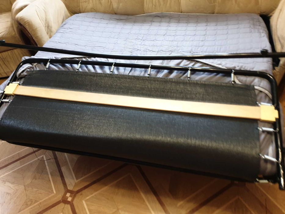 Продаётся диван-кровать + 2 кресла