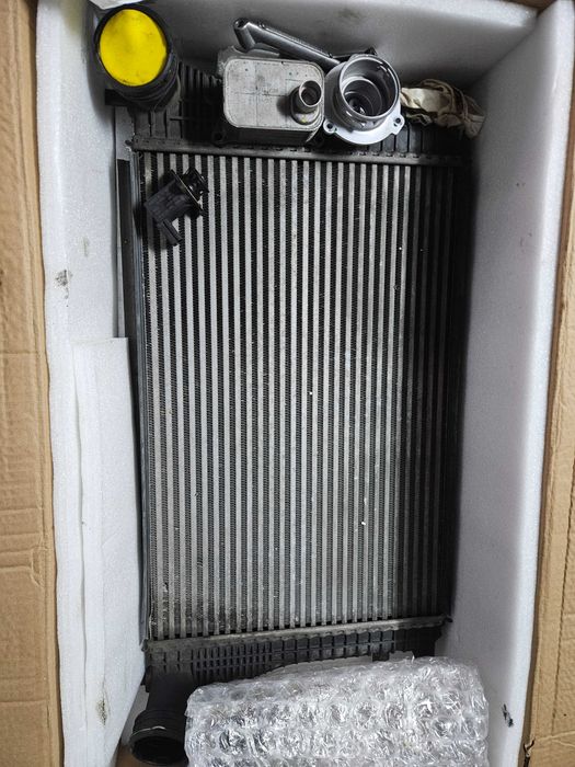 Vw Golf 5/ 6 GTI  интеркулер , помпа,маслен радиатор, блоу оф