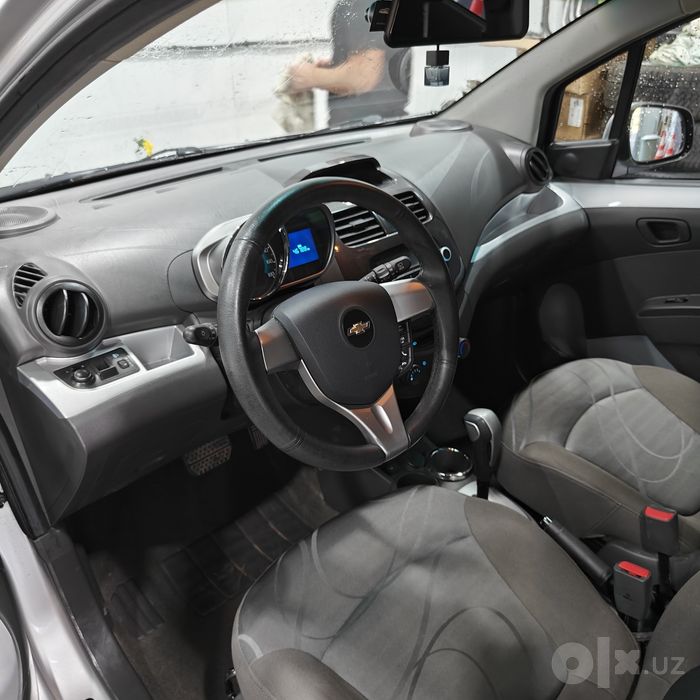 Отличный Спарк 2021 автомат