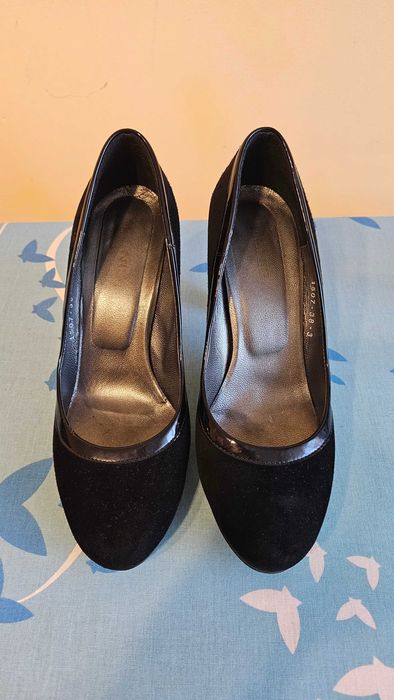 Pantofi negri piele întoarsă Benvenuti