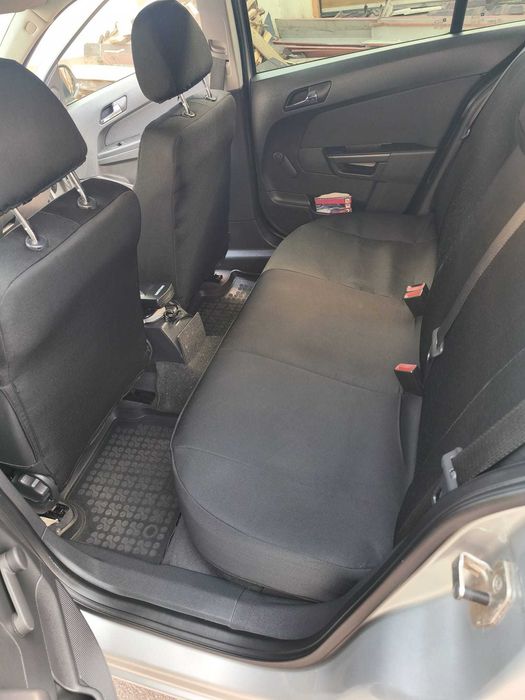 Autoturism Opel Astra H