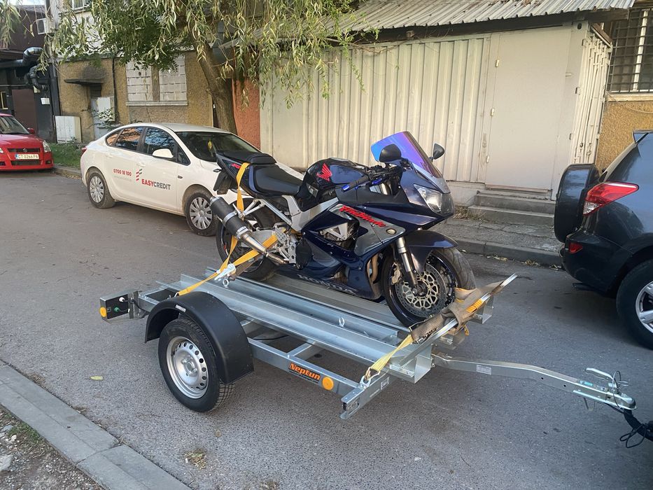 Платформа за мотори под наем