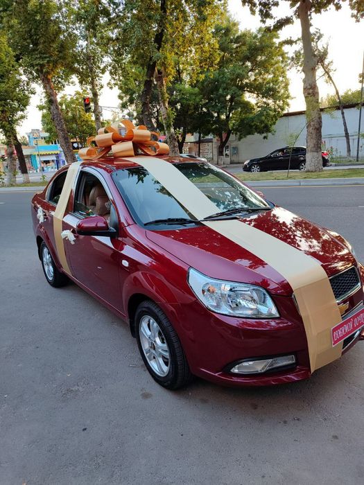 Пышные шикарные ленты. Бантик