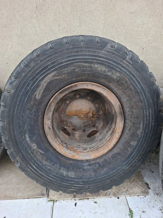 Гуми с джанти за селскостопанска техника ремаркета и камиони 14,00/20