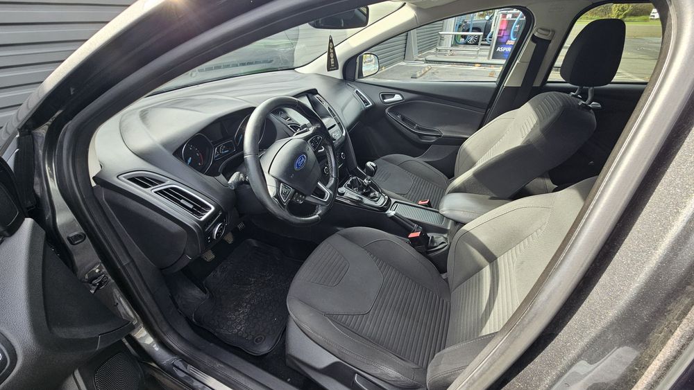 FORD Focus 2015 — imagine 5