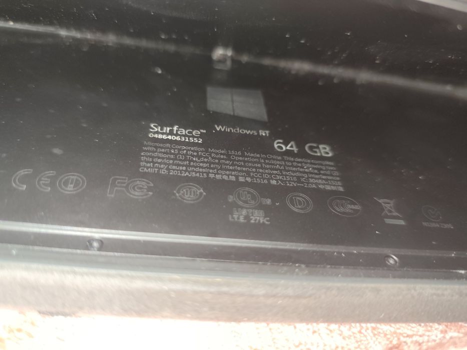 Microsoft Surface RT (2012) Windows 8.1 RT ARM, 2/64 Gigabyte Xotira