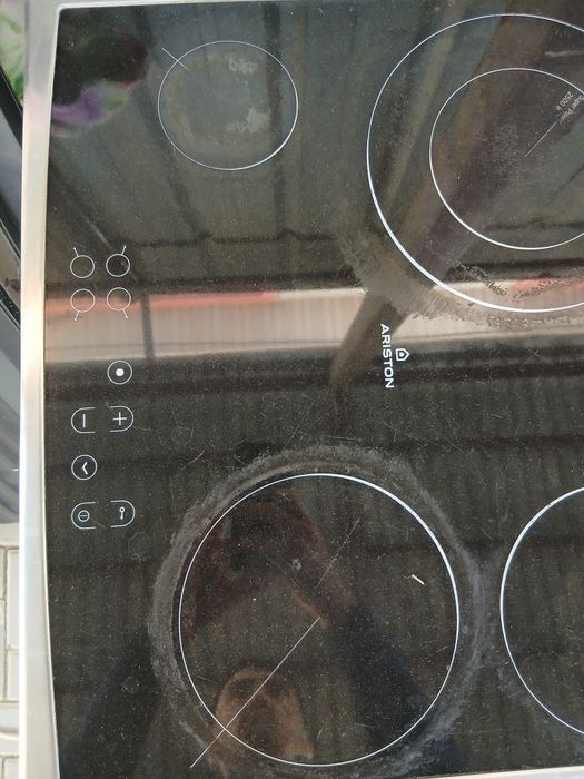 Продам варочная панель Ariston Hotpoint.