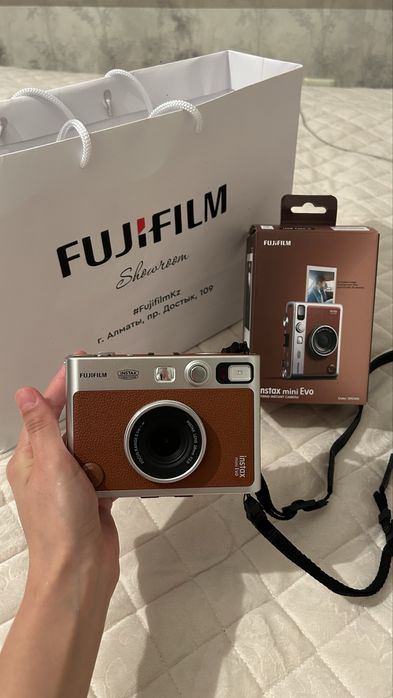 INSTAX mini evo новое