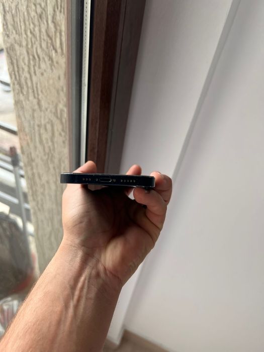 Vand iphone 12 stare buna de functionare