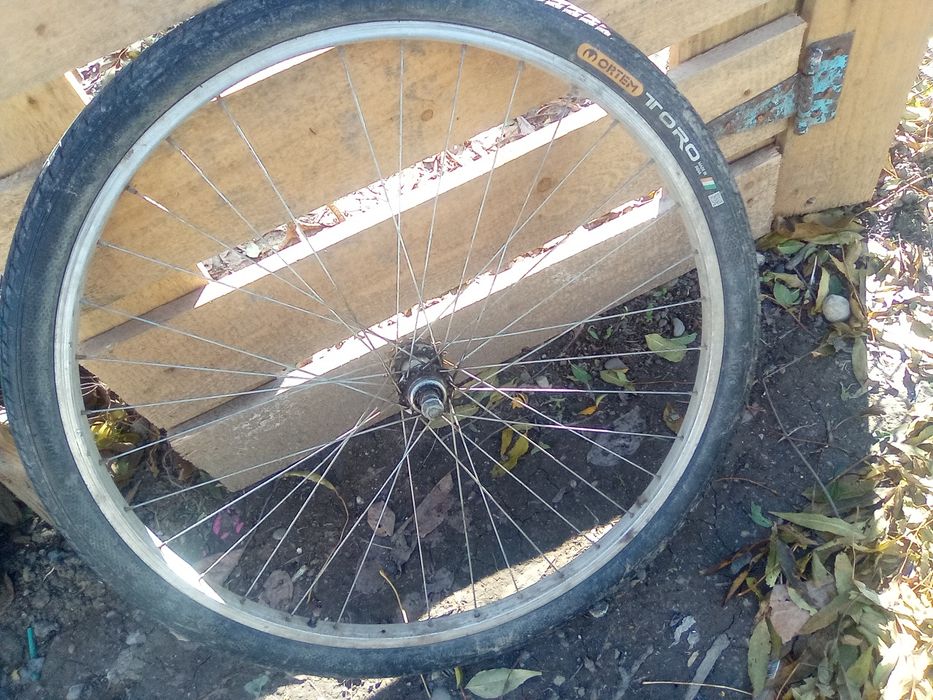 Roată de bicicletă pe spate de 28