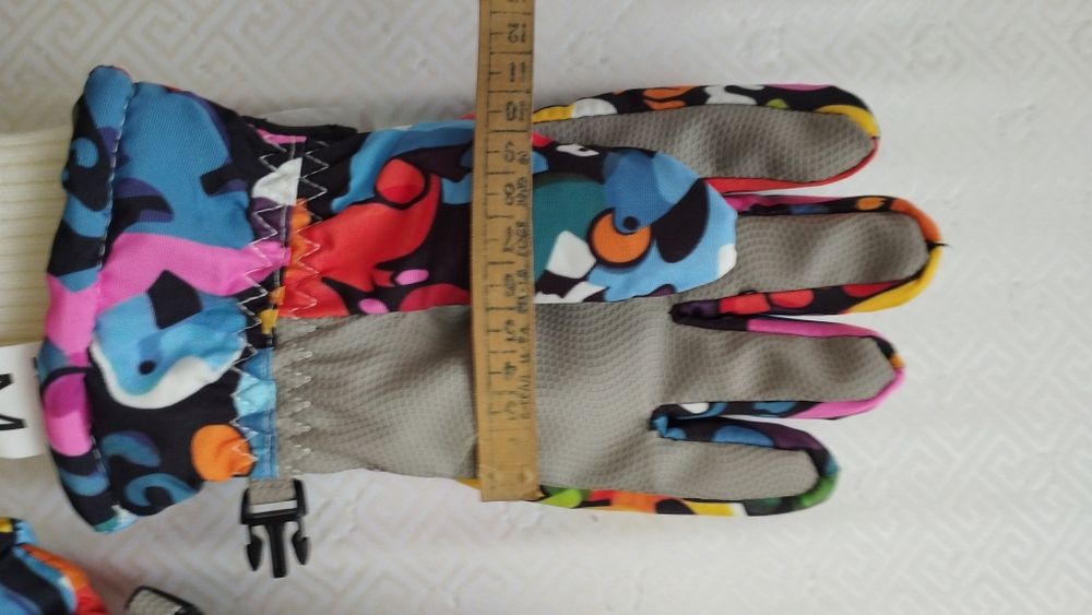 Детские теплые непромокаемые перчатки