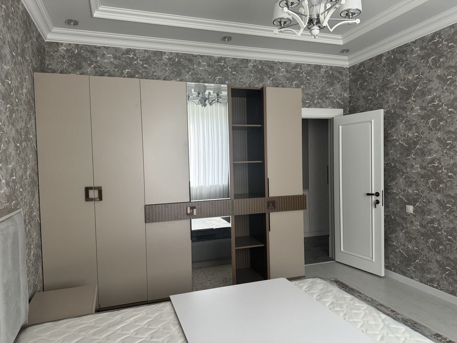 Сдаётся 3-комнатная квартира в новостройке с новым ремонтом!