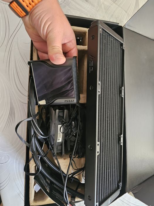 MSI MEG CORELIQUID 360mm Водно охлаждане