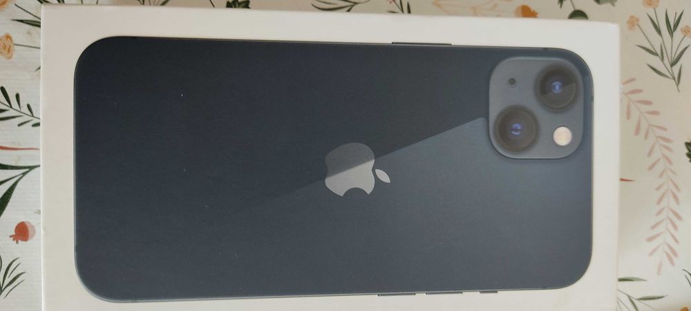 iPhone 13 black midnight 128gb