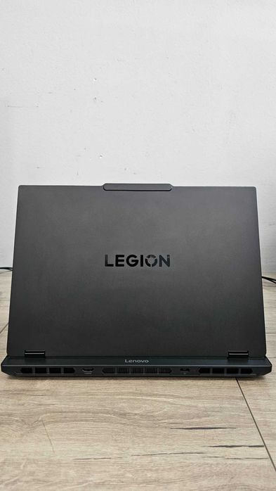 Лаптоп Lenovo Legion 5 15IRX10 OLED - I7-14700HX, RTX 5070, 32GB RAM DDR5