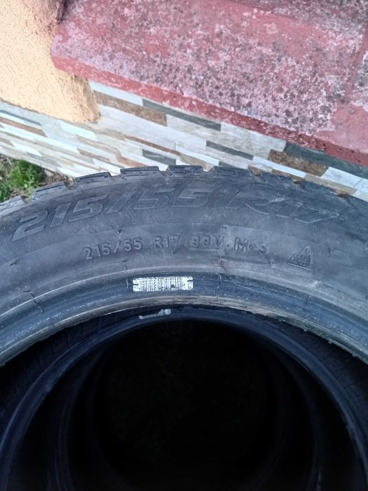 Гуми Пирели 215/55/17