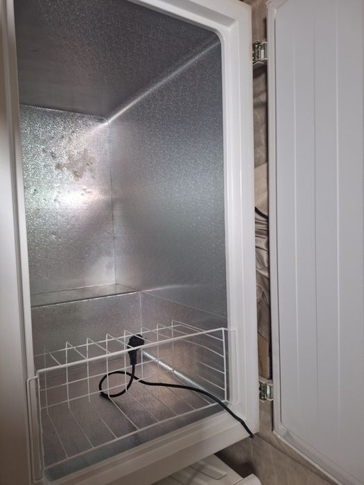 Lada frigorifica 240 litri