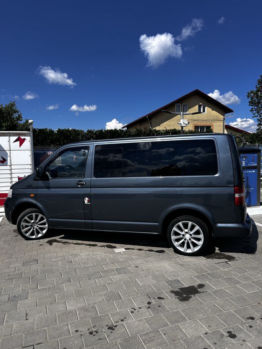 Volkswagen Transporter T5. 2.5 R5