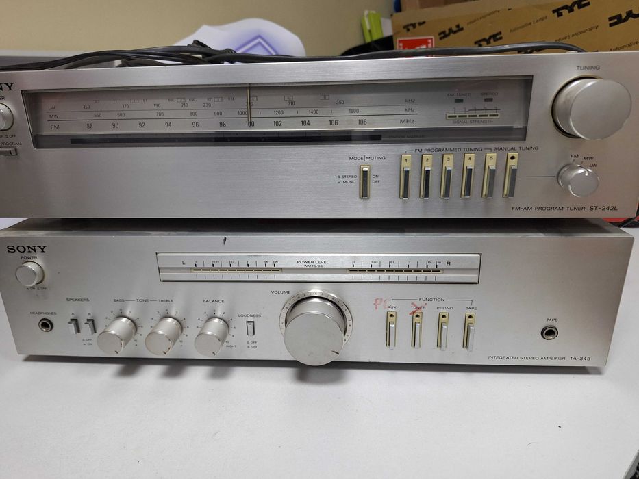 тунер СОНИ, SONY остана само той