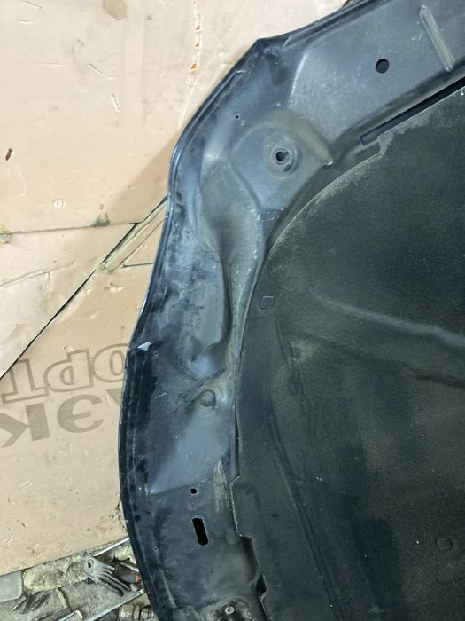 Капот на Passat cc