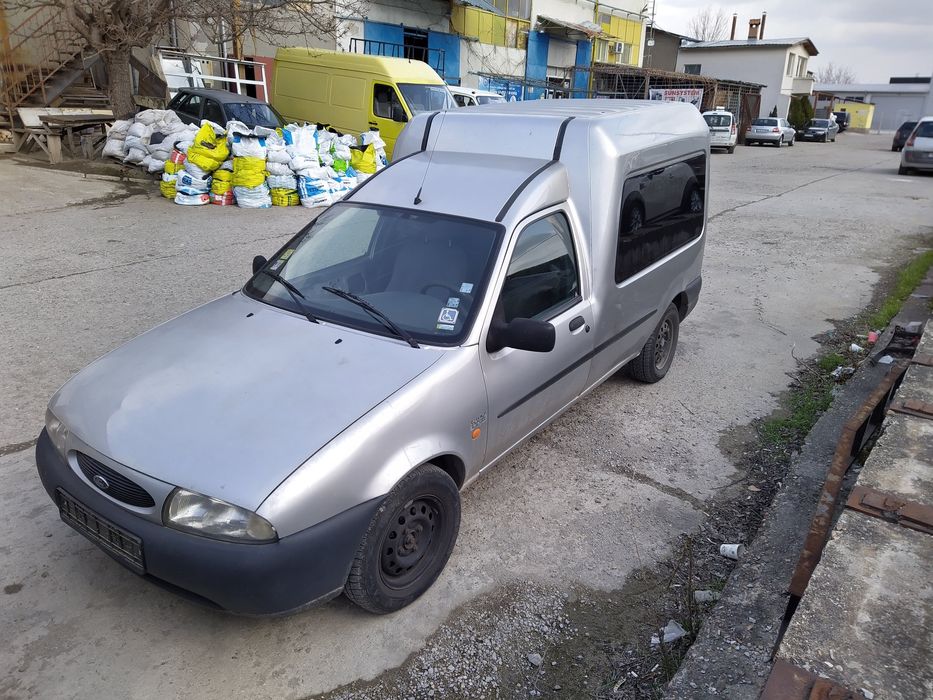 Продавам на части FORD COURIER 1.8 D
