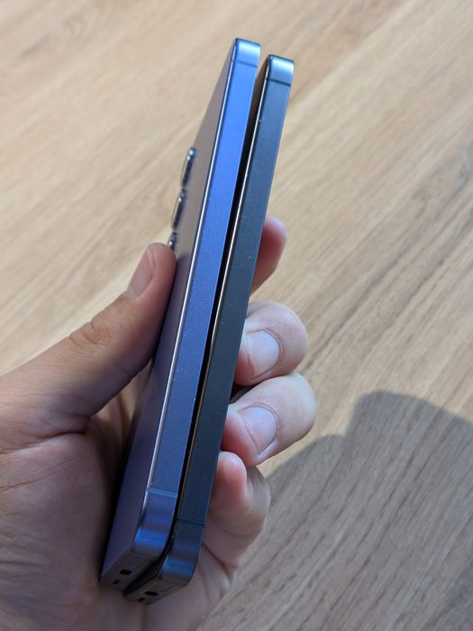 Samsung Galaxy S24 385$
