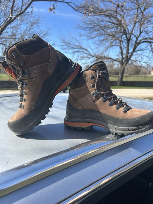 Обувки Meindl Gore-Tex