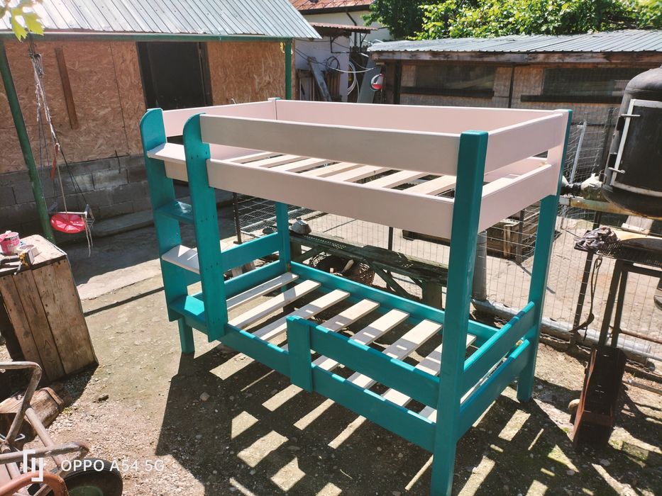 Paturi etajate din lemn noi