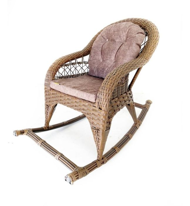 Кресло качалка из ротанга