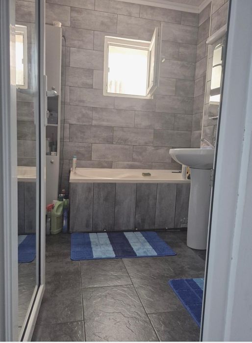 Apartament cu 3 camere