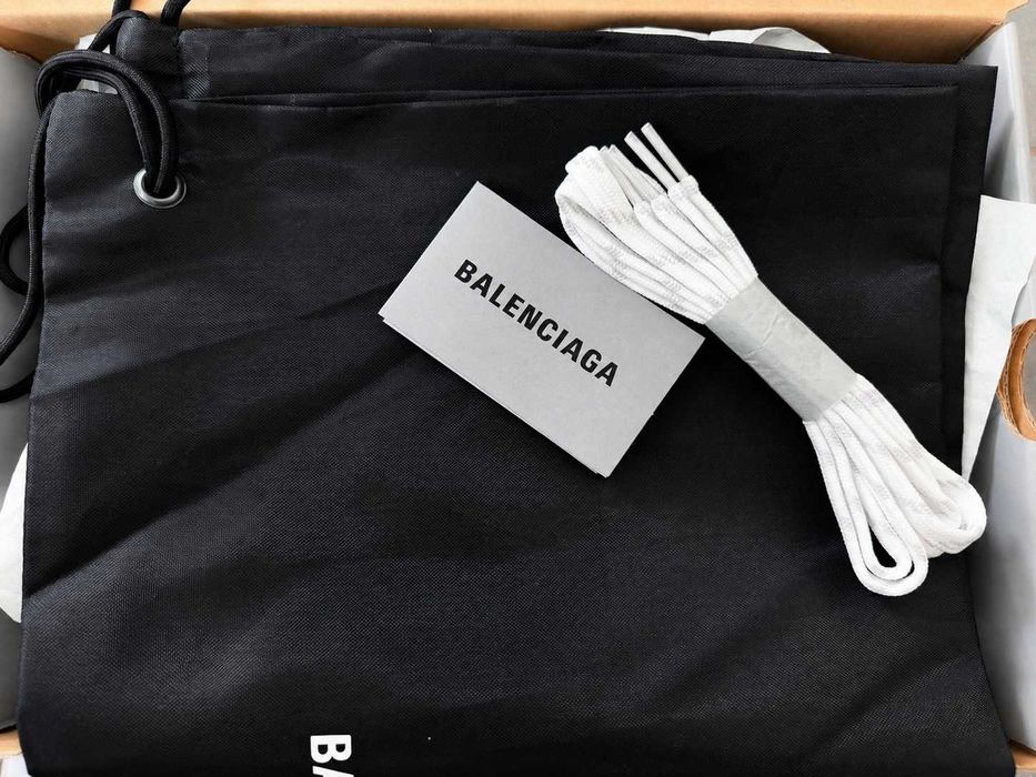 НАЛИЧНИ Balenciaga 6 XL - 43 номер