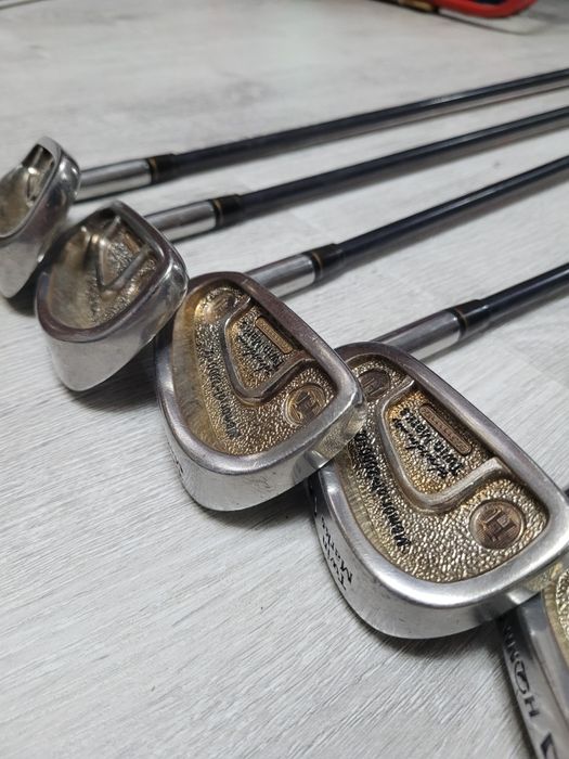 Продаю элитный комплект гольфа Honma Twin Marks+Драйвер Titanium,сумка