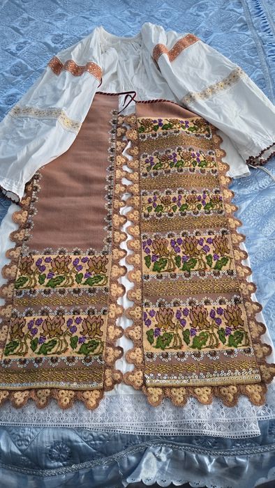Vind costum national de Bistrita
