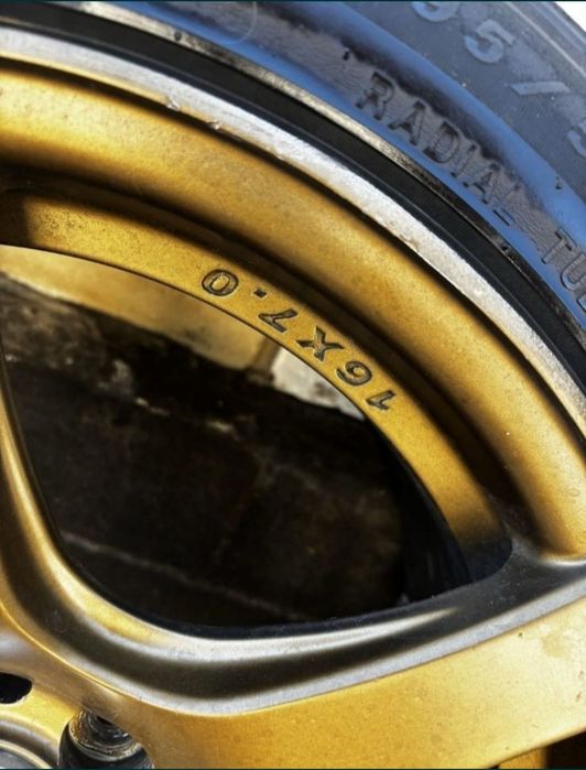 Продам литые диски р16 размера