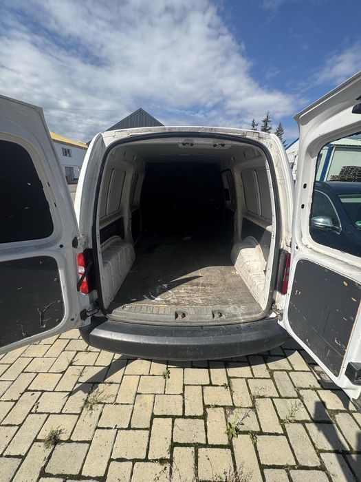 Volkswagen Caddy Maxi 2013 – 1.6 TDI – 2 locuri – Varianta lungă