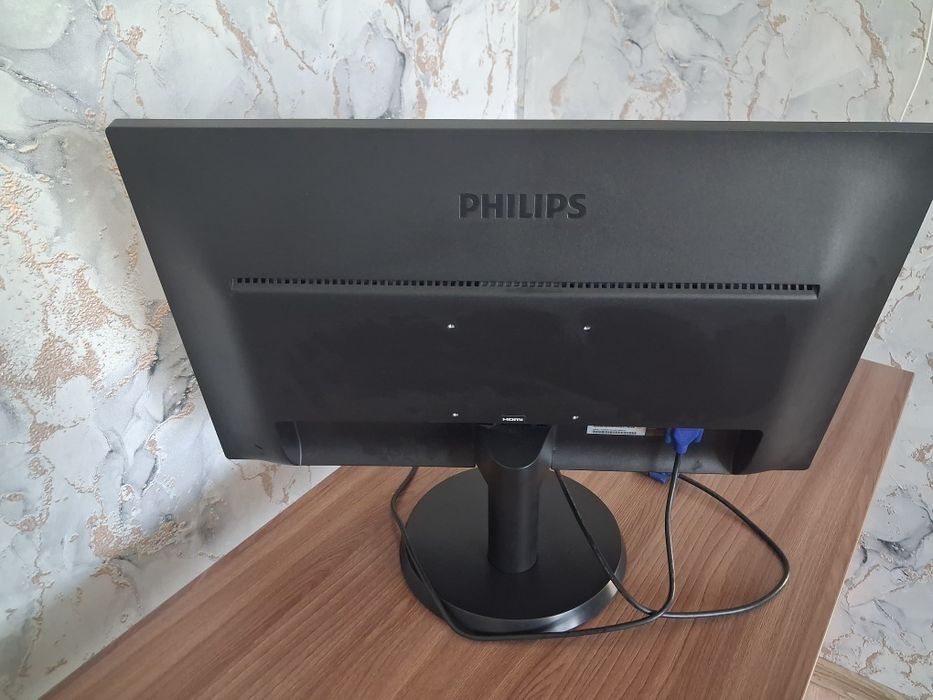 Монитор PHILIPS 24