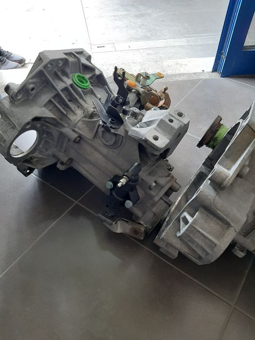 Ръчна скоростна кутия ГОЛФ 4 1.6 1.4 бензин.Гаранция 1 година.