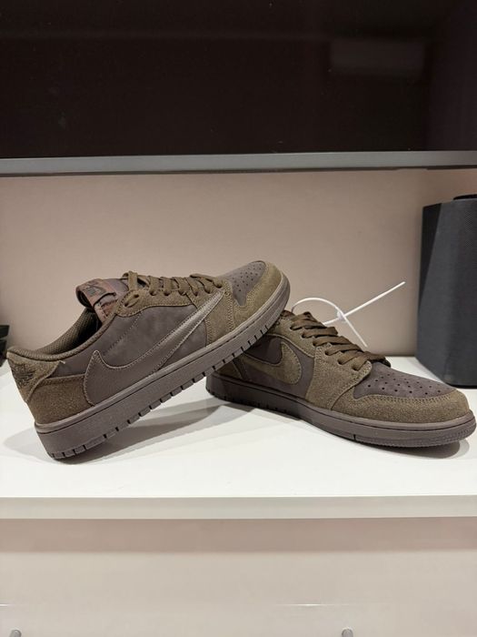 Продам кроссовки Nike Air Jordan 1