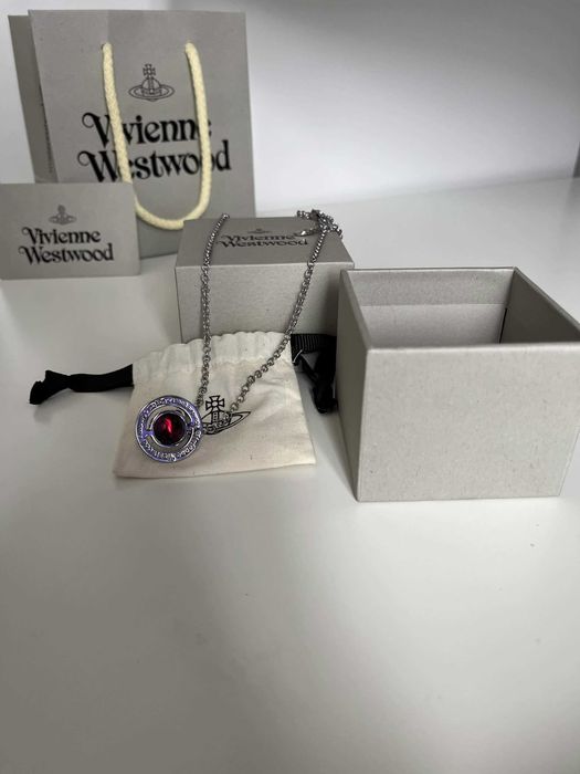Lantisor Vivienne Westood visiniu