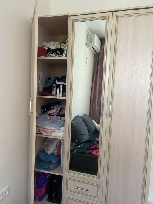 Продается шкаф для одежды