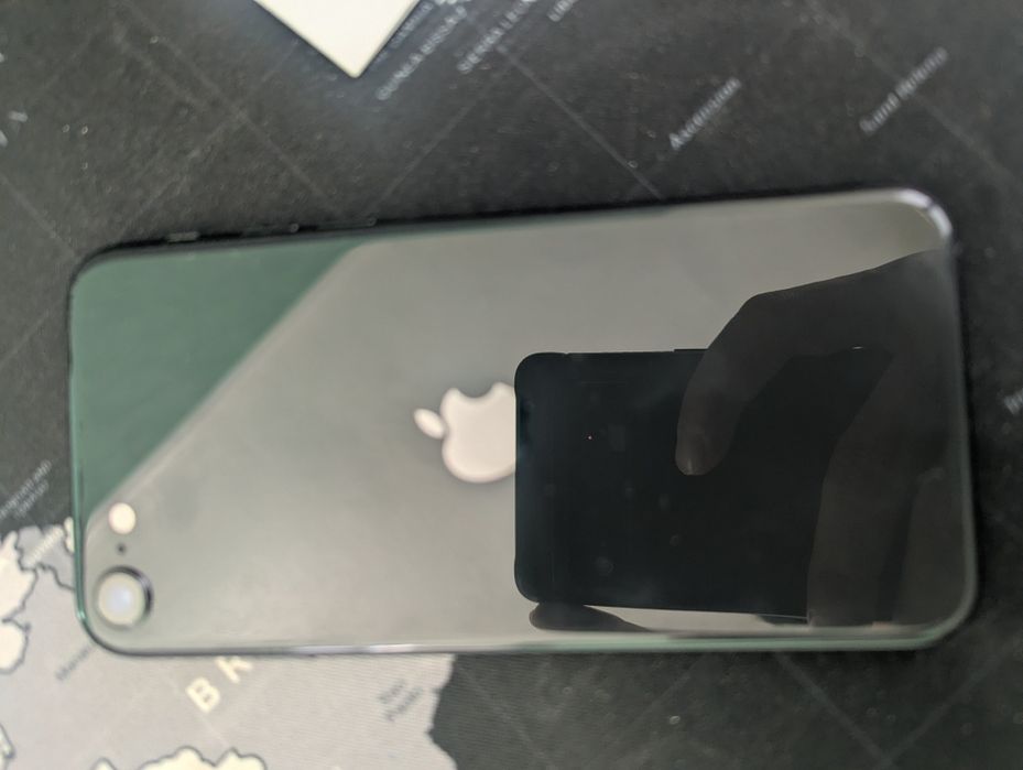 128 gb Iphone SE 2 в отличном состоянии