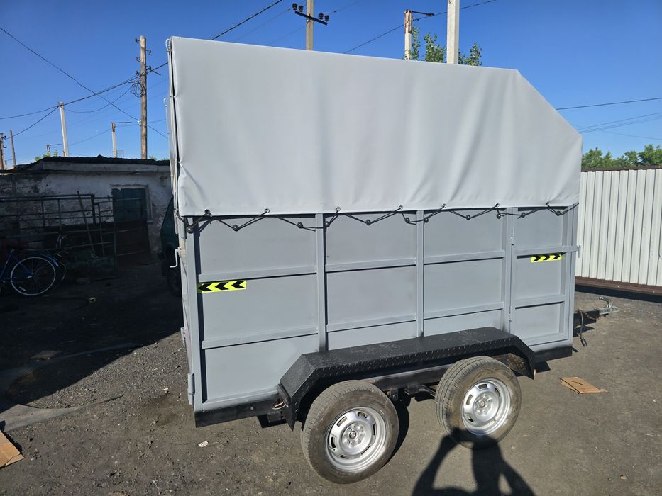 Продам прицеп коневозка