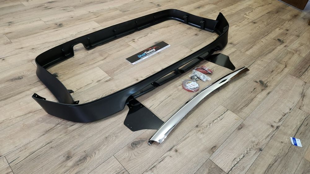 Накладки на бампер  LX470, LC100